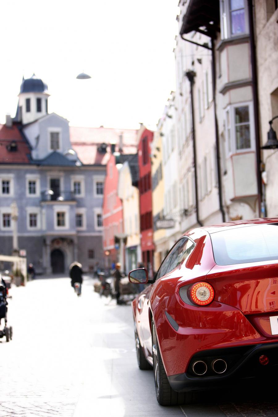  Ferrari FF 2011 года  (фото 65 из 195)